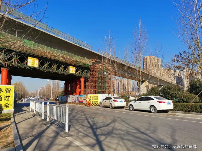 这就是西安地铁五号线,西安地铁五号线是西安市轨道交通网络中又一条